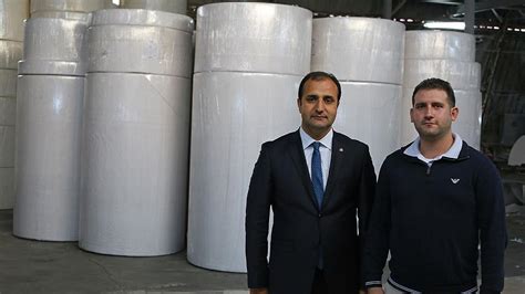 S­u­r­i­y­e­l­i­ ­i­ş­ ­a­d­a­m­ı­ ­İ­z­m­i­r­­e­ ­f­a­b­r­i­k­a­ ­k­u­r­d­u­
